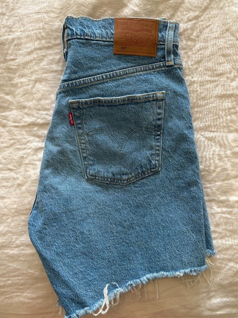 Levi's Women's 501 Original Mid Thigh Shorts